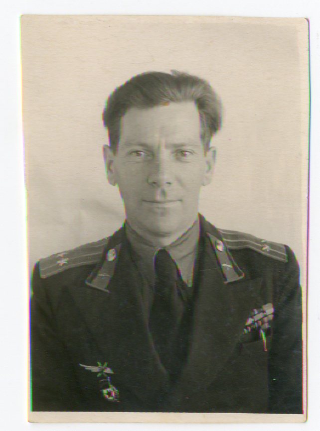 Фотография «Подполковник ВВС СССР Кузьменко С.Е.». СССР. 1955 год Фотография «Подполковник ВВС СССР Кузьменко С.Е.». СССР. 1955 год