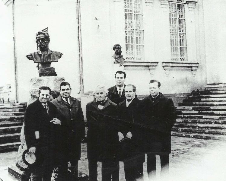 В.Г. Чинчян с ответственными руководителями по восстановлению мемориального комплекса Сурб Хач