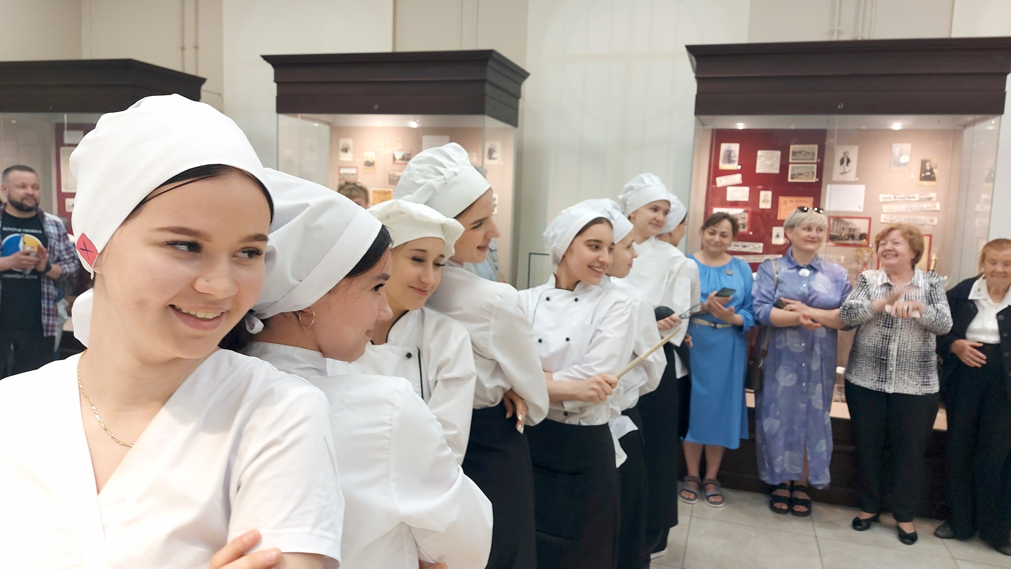 Открытие выставки «Кушать подано!» Открытие выставки «Кушать подано!»