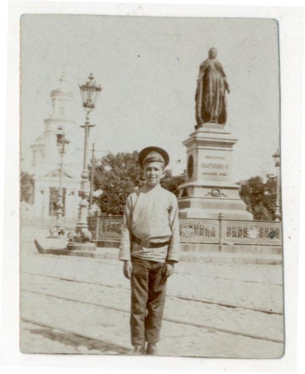 Нахичевань-на-Дону. Екатерининская площадь. Н. ХХ в. Нахичевань-на-Дону. Екатерининская площадь. Н. ХХ в.