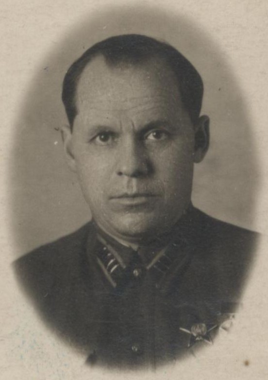 2. Фотография «Полковник Котенко С.М.». Владивосток. 1941 год 2. Фотография «Полковник Котенко С.М.». Владивосток. 1941 год