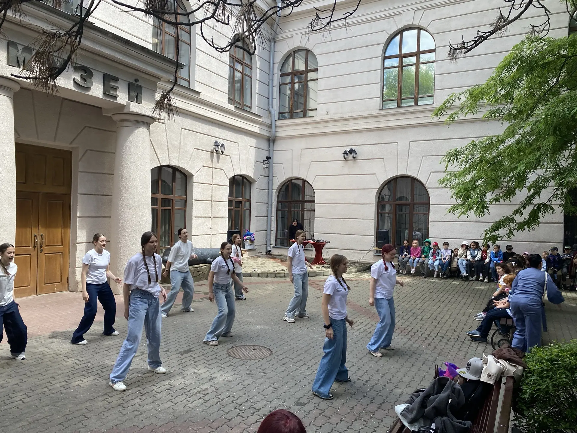 День защиты детей в Ростовском областном музее краеведения День защиты детей в Ростовском областном музее краеведения