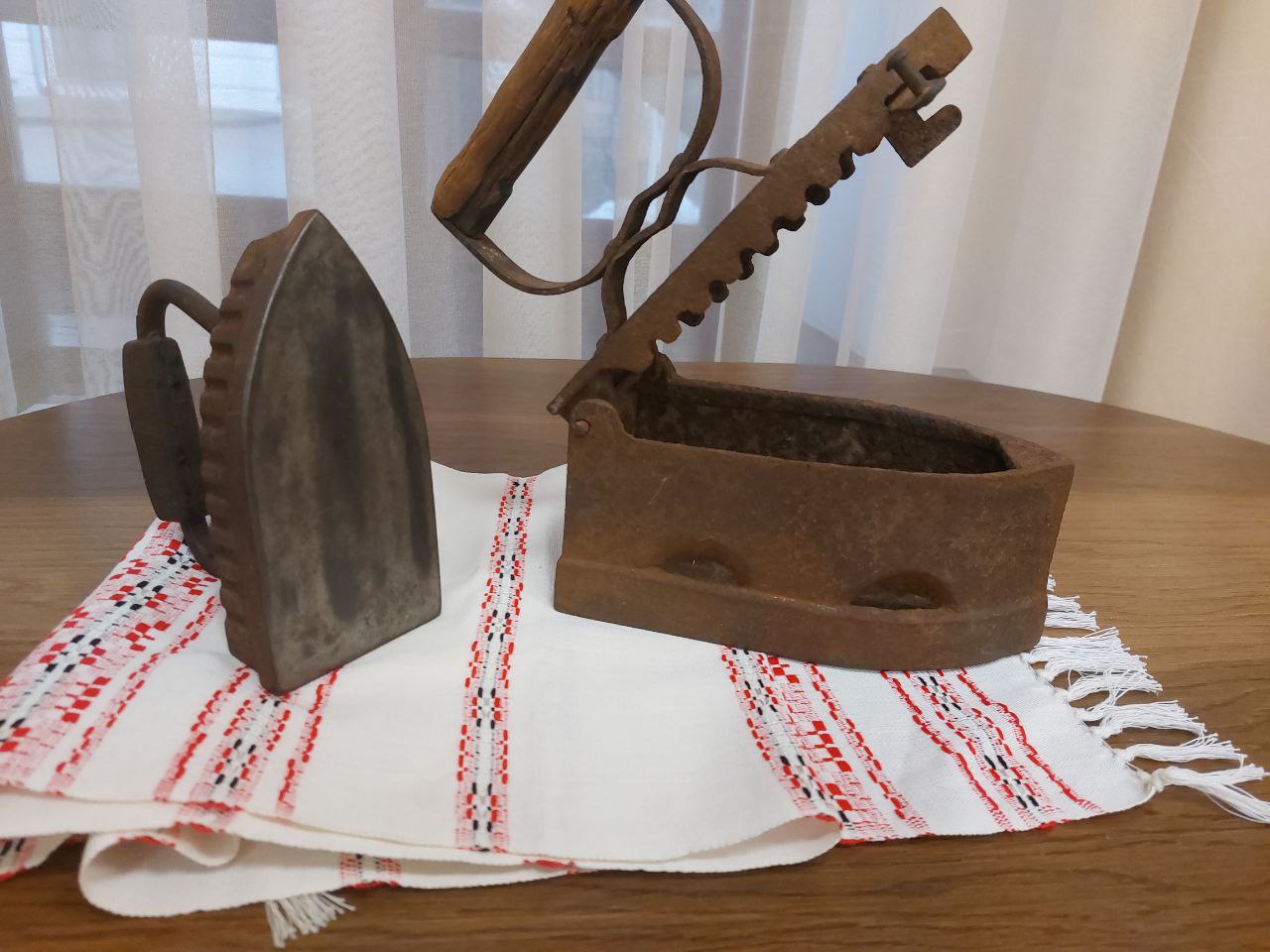 Утюги из фондов музея Утюги из фондов музея