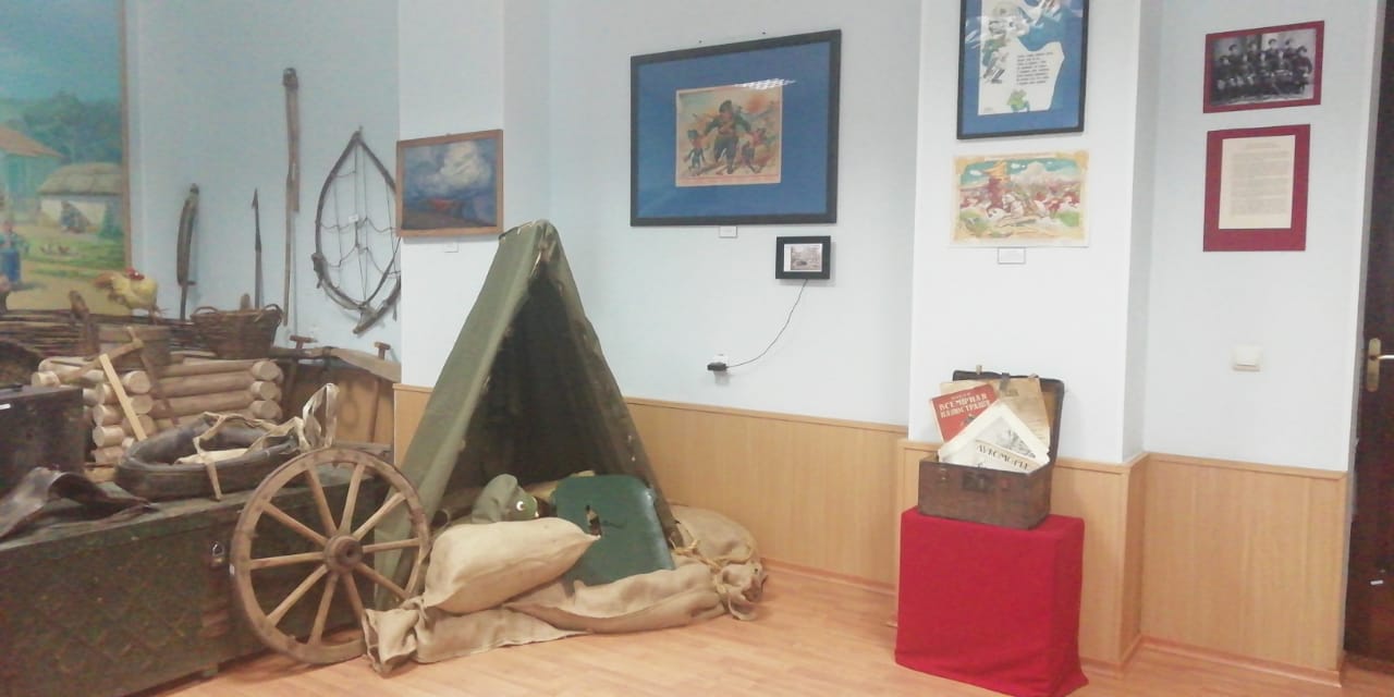 Фрагмент выставки «Пики к бою! Шашки вон!» (история русской кавалерии в Великой войне (1914-1918)» в Донецком историко-краеведческом музее, 05.02.2024 Фрагмент выставки «Пики к бою! Шашки вон!» (история русской кавалерии в Великой войне (1914-1918)» в Донецком историко-краеведческом музее, 05.02.2024