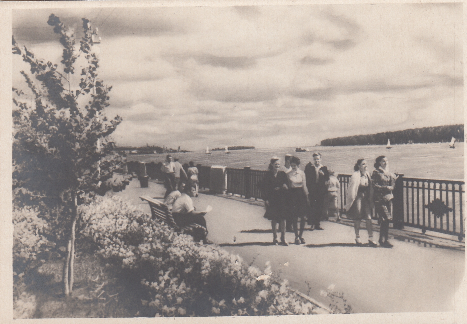 Набережная Набережная