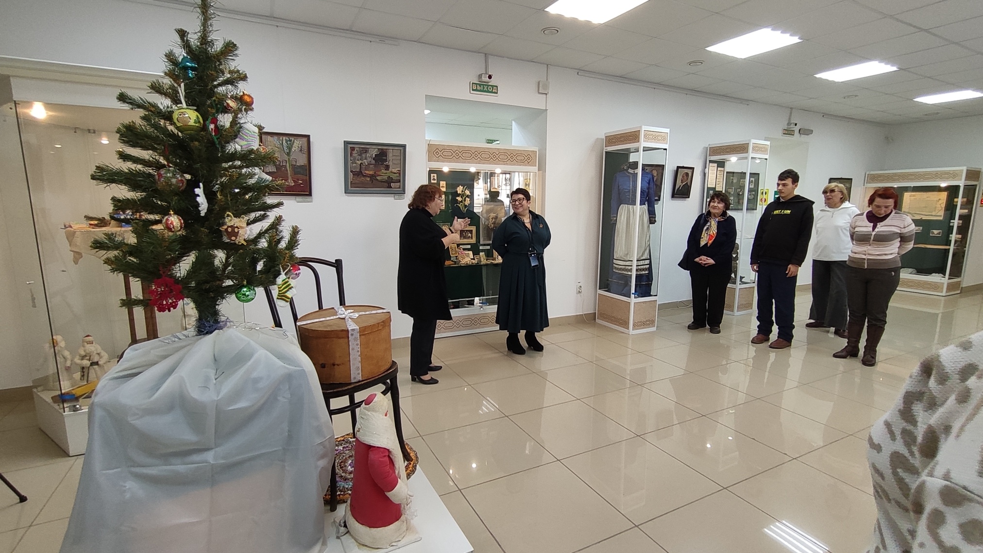 Открытие выставки «В ожидании чуда. Рождество и Новый год в Нахичевани и Ростове-на-Дону» Открытие выставки «В ожидании чуда. Рождество и Новый год в Нахичевани и Ростове-на-Дону»