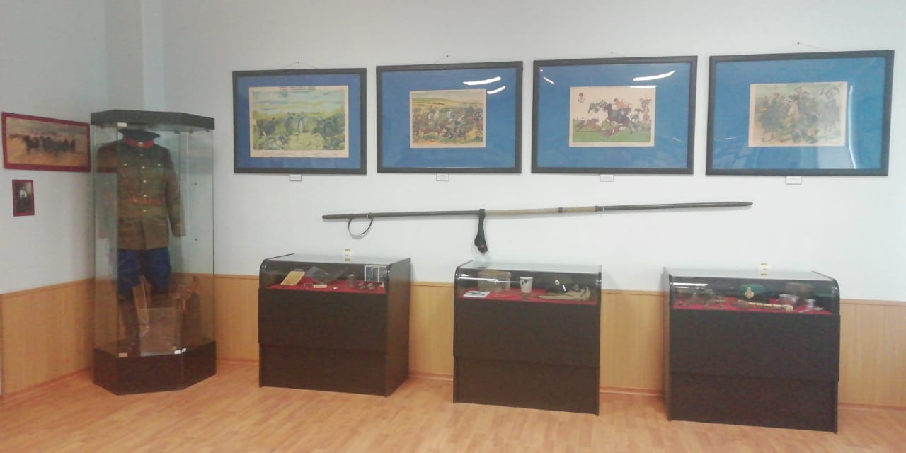 Фрагмент выставки «Пики к бою! Шашки вон!» (история русской кавалерии в Великой войне (1914-1918)» в Донецком историко-краеведческом музее, 05.02.2024 Фрагмент выставки «Пики к бою! Шашки вон!» (история русской кавалерии в Великой войне (1914-1918)» в Донецком историко-краеведческом музее, 05.02.2024