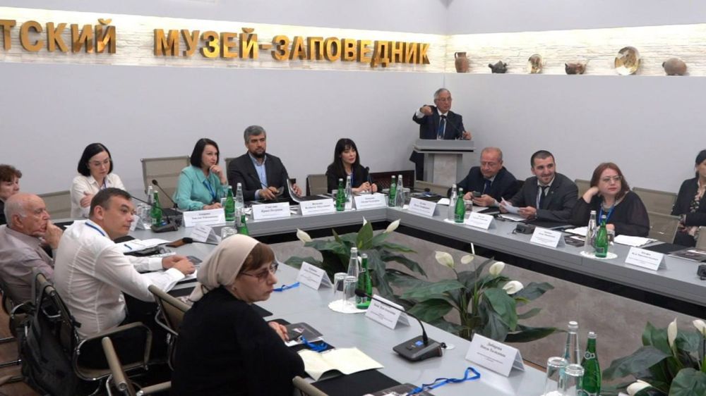 Участники конференции «Краеведческие исследования. Проблемы и методы презентации локальной истории» в г. Дербент, 25.04.2024 г. Участники конференции «Краеведческие исследования. Проблемы и методы презентации локальной истории» в г. Дербент, 25.04.2024 г.