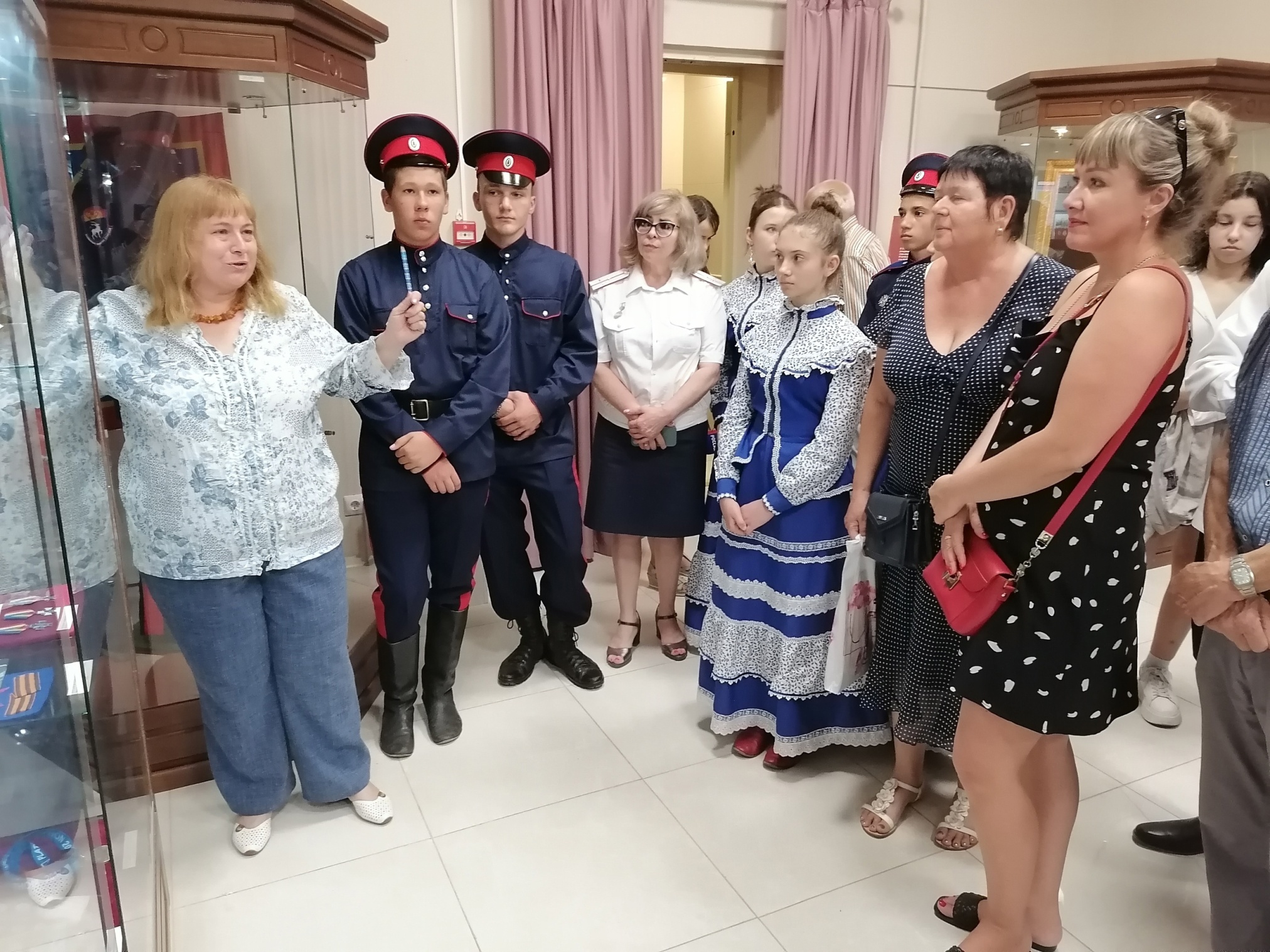 Открытие выставки «Слава Платову – герою» Открытие выставки «Слава Платову – герою»