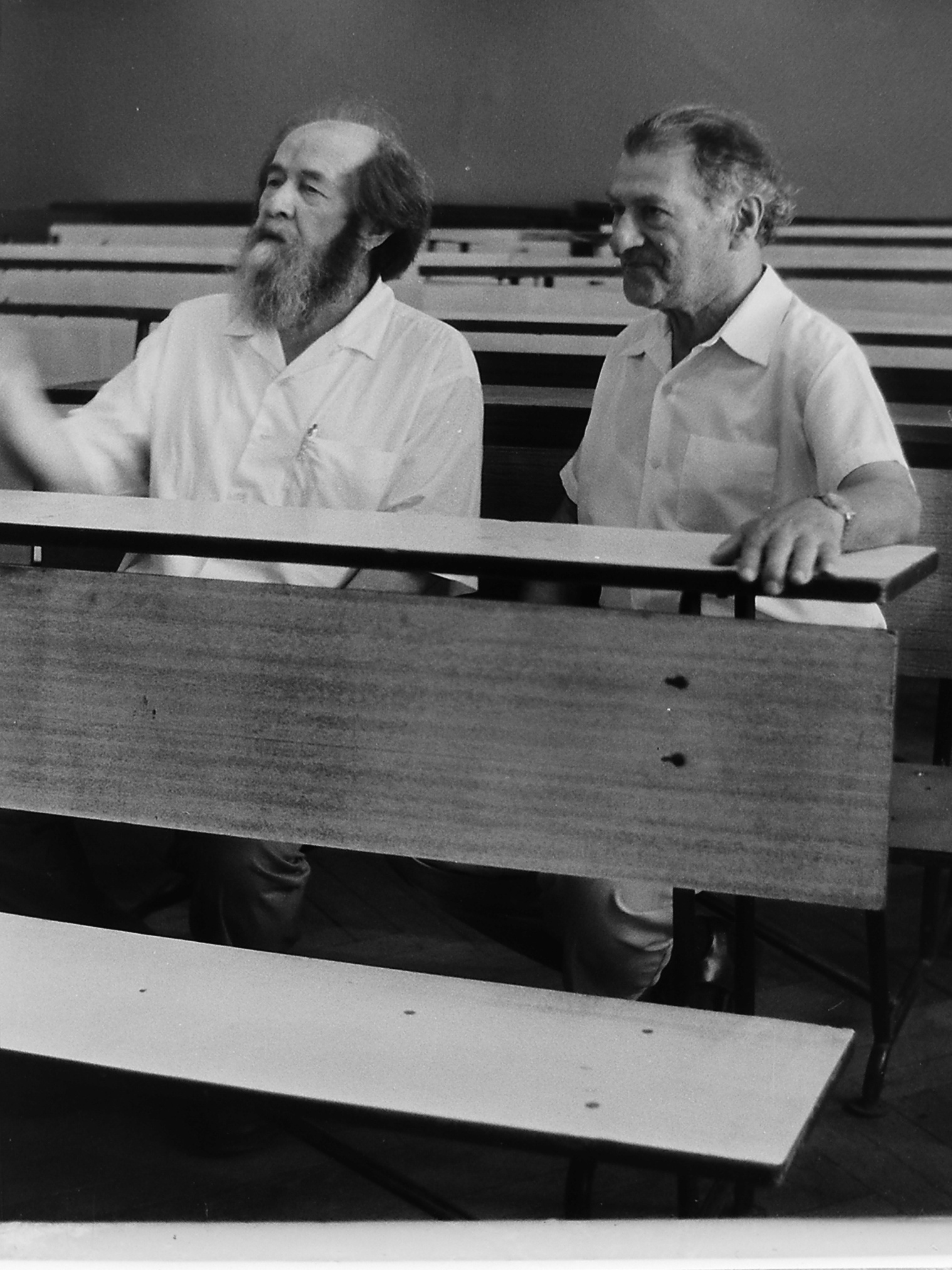 А. Солженицын и Э. Мазин 1994 г. А. Солженицын и Э. Мазин 1994 г.