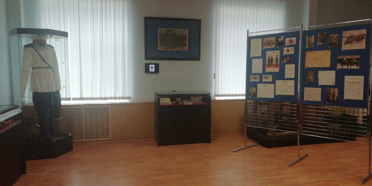 Фрагмент выставки «Пики к бою! Шашки вон!» (история русской кавалерии в Великой войне (1914-1918)» в Донецком историко-краеведческом музее, 05.02.2024 Фрагмент выставки «Пики к бою! Шашки вон!» (история русской кавалерии в Великой войне (1914-1918)» в Донецком историко-краеведческом музее, 05.02.2024